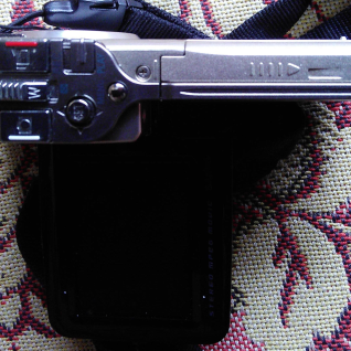 Видеокамера-фотоаппарат Sanyo