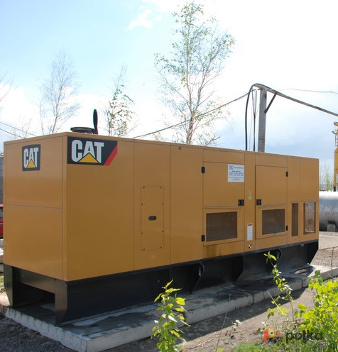 Возьмите Аренда генератора дизельного 508 кВт, Caterpillar C18 кожух  напрокат (Фото 2) в Москве
