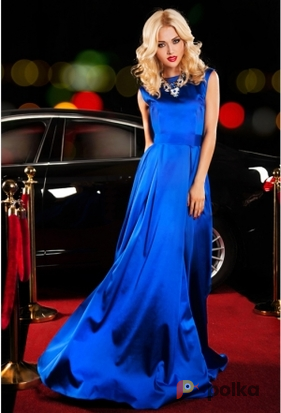 Возьмите Синее атласное платье  со шлефом напрокат (Фото 2) в Москве