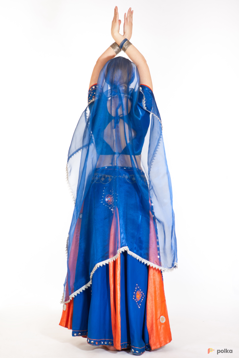 Возьмите Индийский женский костюм "Гопи-дресс" или "Леханга-чоли" напрокат (Фото 2) в Москве