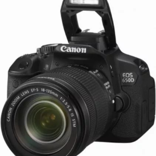 Цифровой зеркальный фотоаппарат Canon EOS 650D Kit 18-135 IS STM