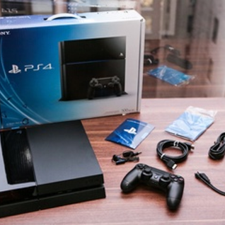 Приставка Sony playstation 4