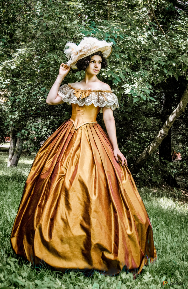 Возьмите Платье Золотая Осень напрокат (Фото 2) в Москве
