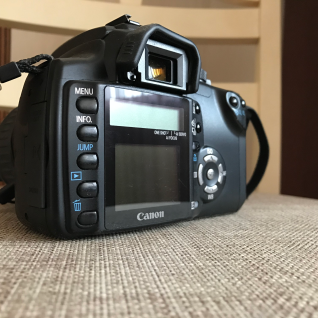 Фотокамера Canon 350D