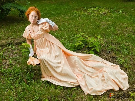 Возьмите Исторический костюм для фотосессии: Платье в стиле Ампир. Размер 44 напрокат (Фото 2) в Москве