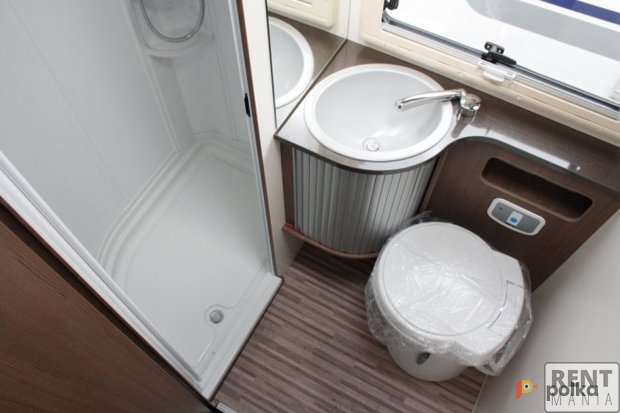 Возьмите Автодом Adria Sport A660DP напрокат (Фото 8) в Москве