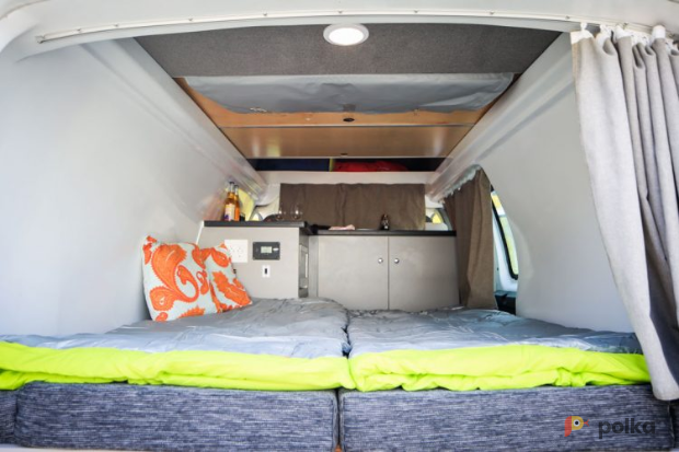 Возьмите Chevrolet Express Campervan 2-3 Berth (2019-20 Interior Age) напрокат (Фото 5) в Москве