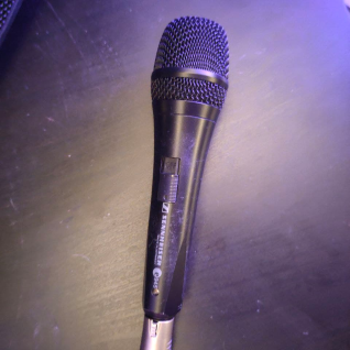 Микрофон Sennheiser e945