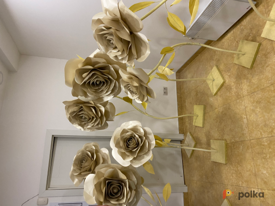 Возьмите Ростовая роза из дизайнерской бумаги цвета шампань напрокат (Фото 1) в Москве