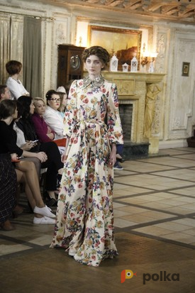 Возьмите Цветочное креповое платье расцветки dolce gabbana напрокат (Фото 7) в Москве