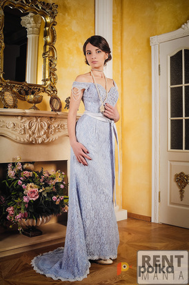 Возьмите Бально-историческое платье в стиле модерн со шлейфом и отделкой кружевом размер 44-48 напрокат (Фото 2) в Москве
