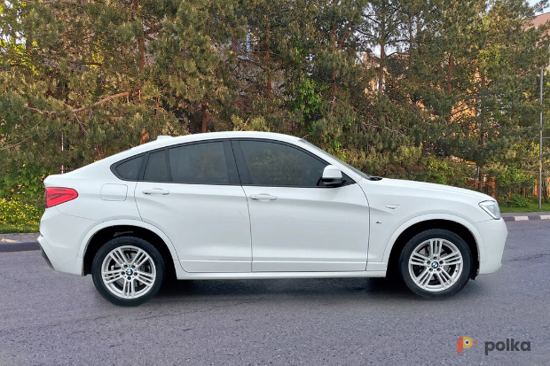 Возьмите BMW X4 I (F26) 20d M-Sport Package 4×4 напрокат (Фото 3) в Москве