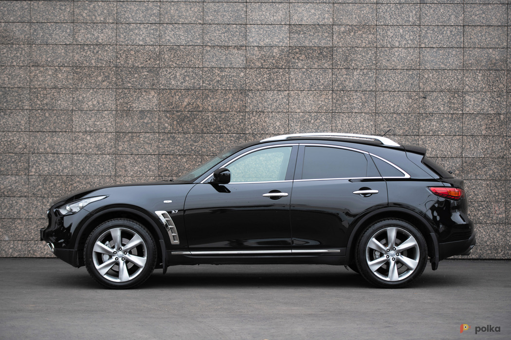 Возьмите Infiniti QX70 напрокат (Фото 2) в Москве