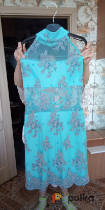 Возьмите Голубое вечернее платье со шнуровкой и прозрачными вставками.Размер от 44 до 48 напрокат (Фото 1) в Москве