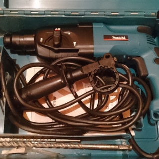 Перфоратор Makita HR-2450