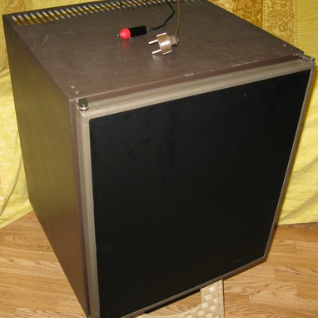 Абсорбционный холодильник Electrolux RH250LD, объем 53 литра, 12/220 Вольт