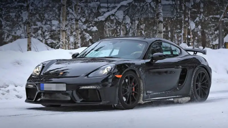 Новый Porsche 718 Cayman GT4: Почему именно он — мечта каждого автолюбителя?