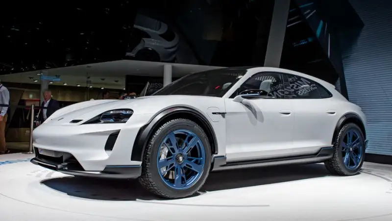 Porsche Mission E Cross Turismo: новый электрокроссовер потрясает мир!