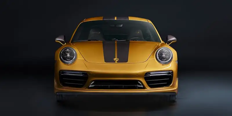 Porsche шокировала ценой на самый мощный 911 Turbo S в рублях! Узнай больше!