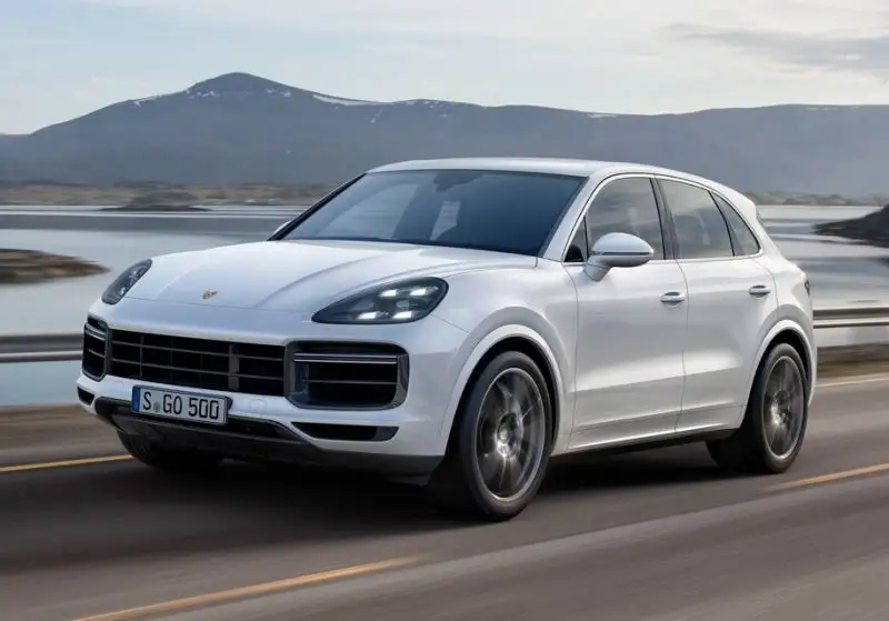 Потрясающе! Новый Porsche Cayenne Turbo с активным антикрылом!