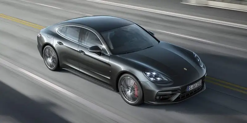 Шок: Porsche отзывает тысячи Panamera в России! Узнай, почему!