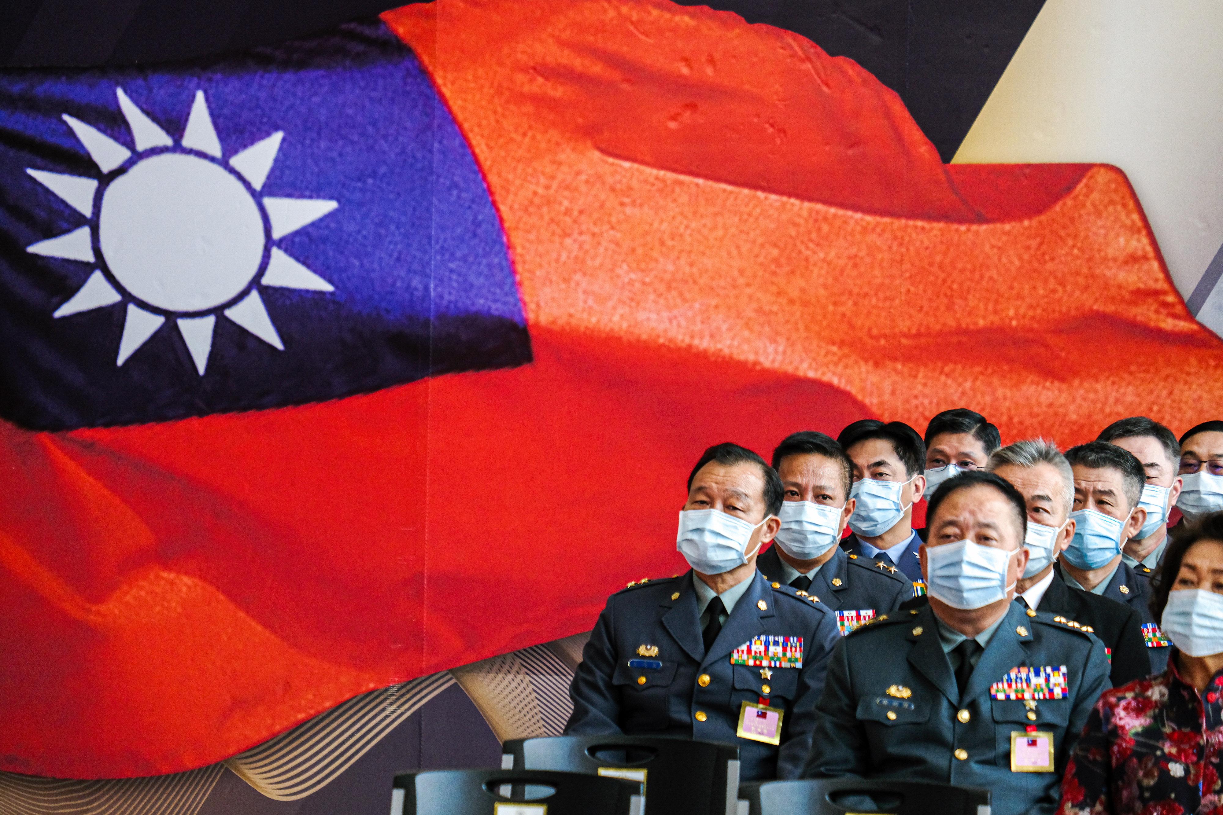 Китай заявляет что готов к прямому военному. НОАК Китая. Китайская Республика Тайвань. Китайские военные. США И китайская Республика.