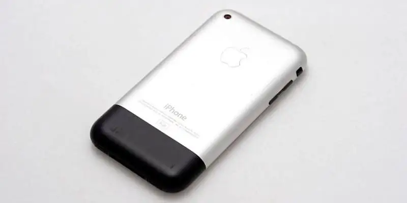 Первый iPhone с системой iPhone OS 1.0