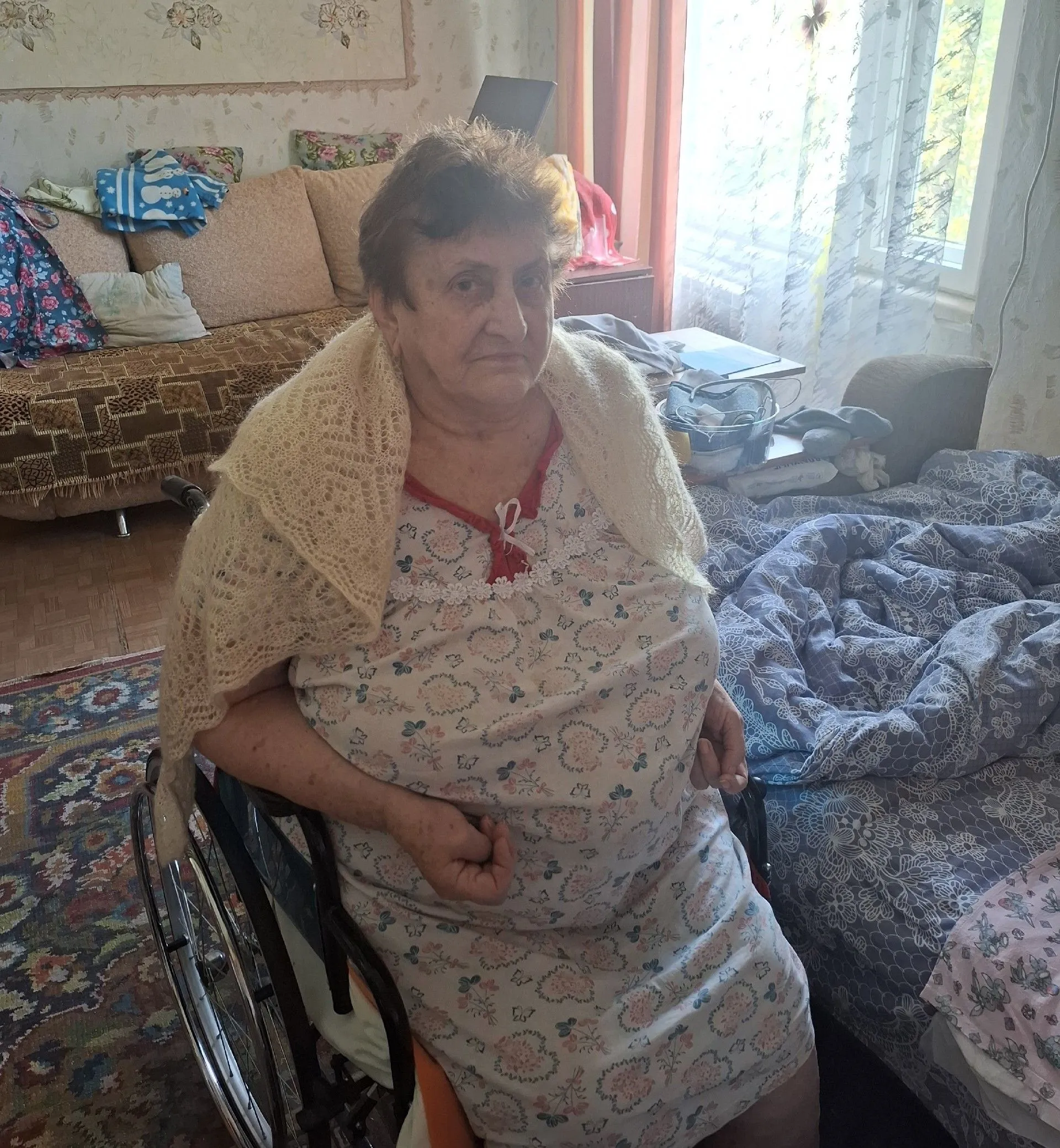 Одинокая Татьяна Валентиновна, 77 лет,инвалид 1 группы, 2 года в инвалидном кресле без возможности выйти на улицу, нуждается в стиральной машине и телевизоре.