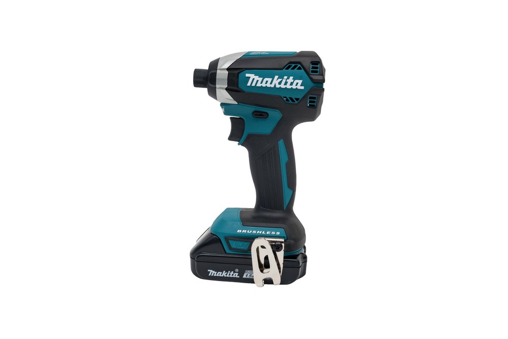Ударный аккумуляторный шуруповерт Makita LXT 18В DTD153SY