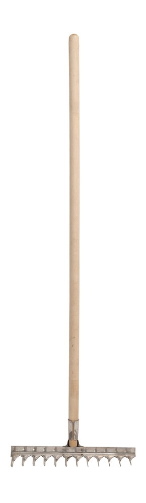 Витые стальные грабли Gigant с черенком, 12 зубьев RGI-06