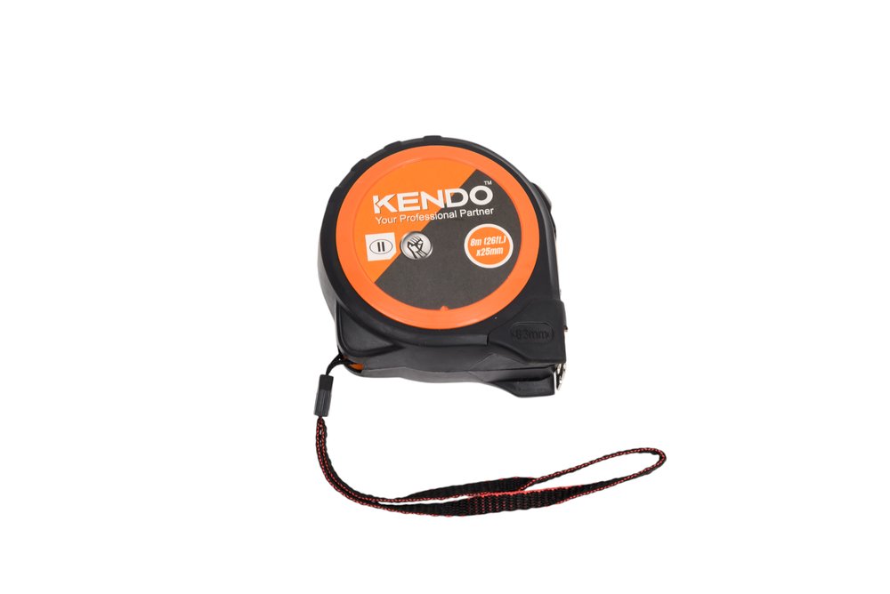 Рулетка 8м х 25мм ударостойкая в полностью обрезиненном корпусе KENDO 35049
