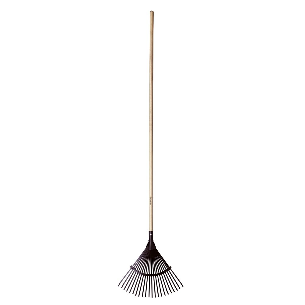 Веерные грабли для листьев Fiskars Classic черные 1001586