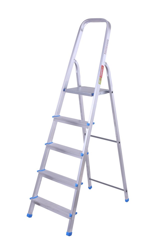 Алюминиевая стремянка LadderBel 5 ступеней STR-AL-5