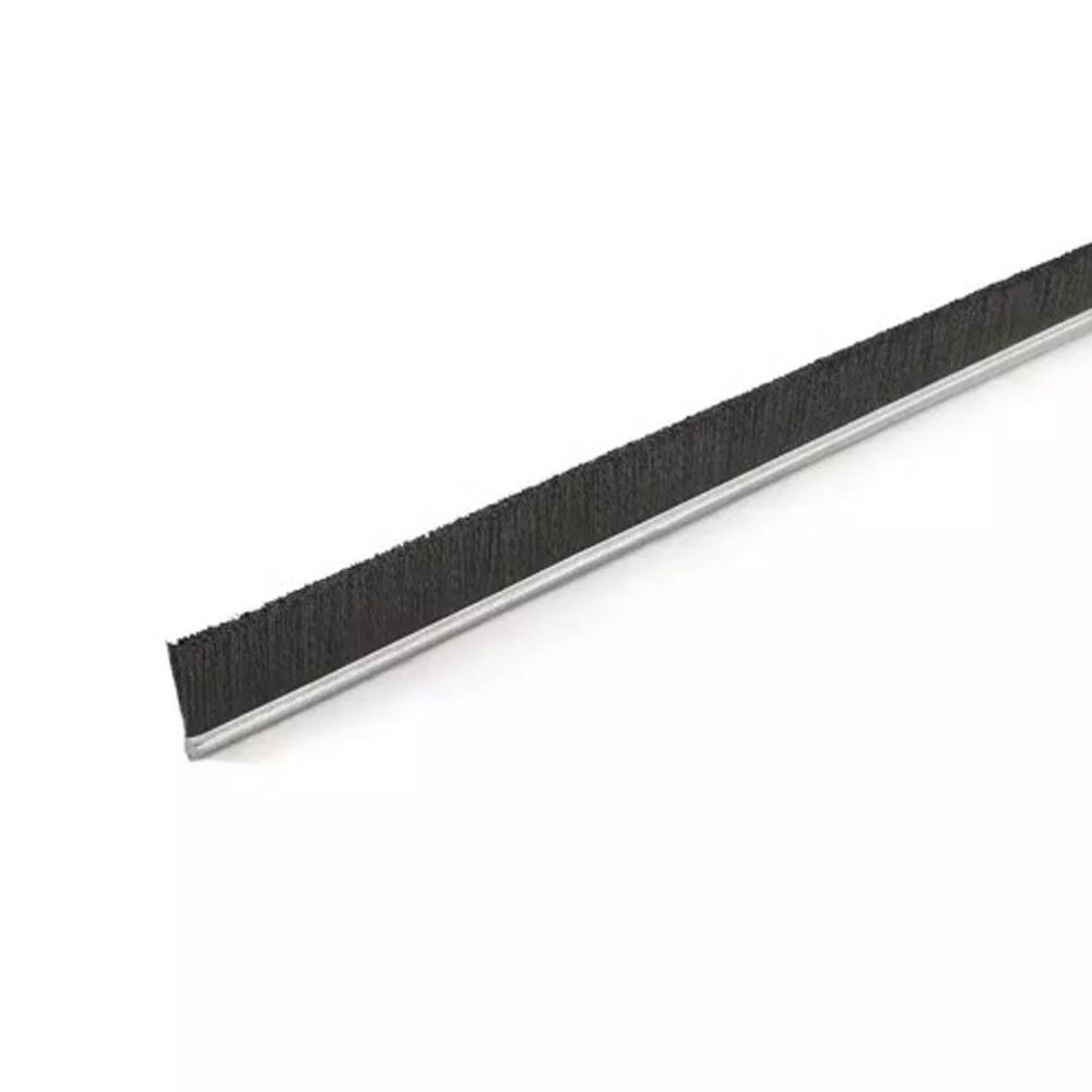Полосовая нейлоновая щетка Mebax 11х(4x4)х1250, черная, 1 шт. 00-00002139