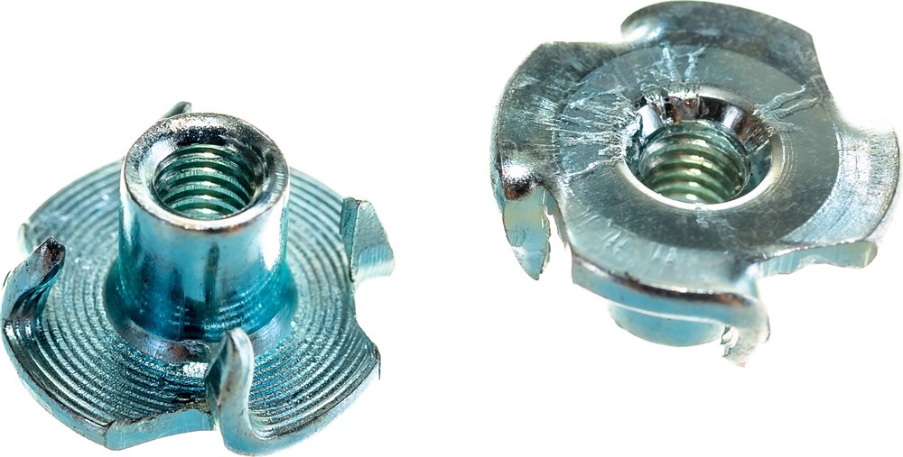 Крыльчатая врезная гайка КРЕП-КОМП DIN1624 м4х8 600шт гкв4ф