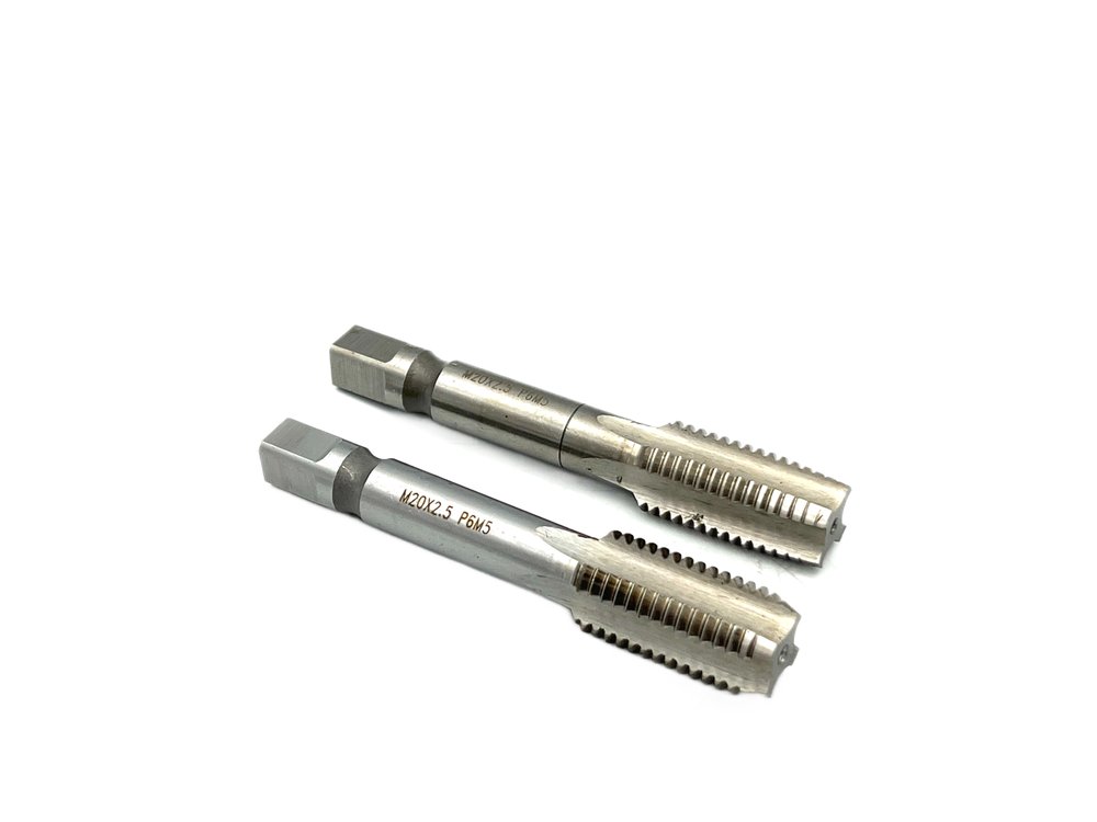 Метчик TORNERI М20х2.5 комплект из 2-х штук Р6М5 028390