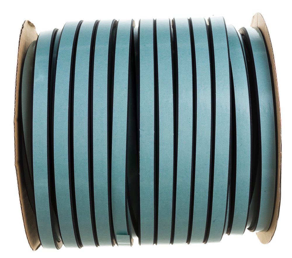 Уплотнитель KIM TEC SD84/4 -50м черный 15х8мм 11593679