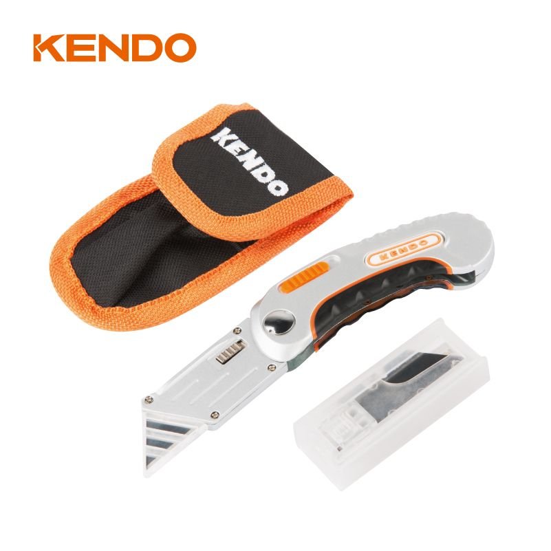 Нож трапециевидный KENDO с футляром, 5 лезвий в комплекте 30637