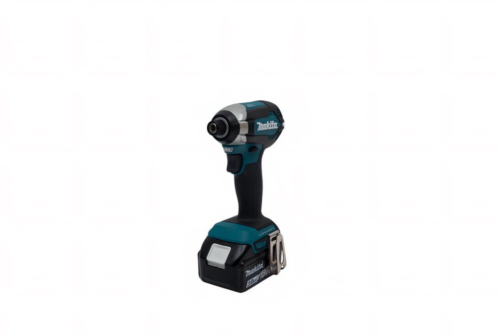 Ударный аккумуляторный шуруповерт Makita LXT 18В DTD153SF