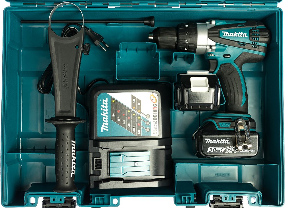 Аккумуляторная дрель-шуруповерт Makita DHP458RFE