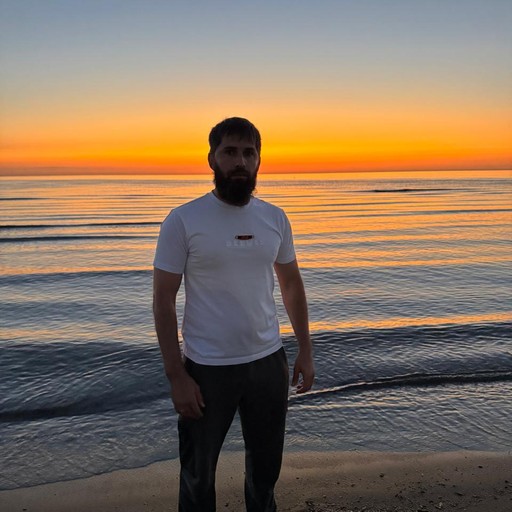 Адам35, Грозный