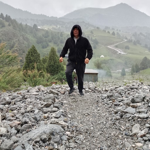 Bek,32, Манас