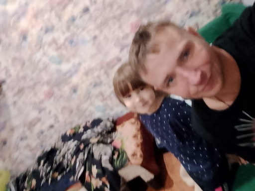 Роман, 35