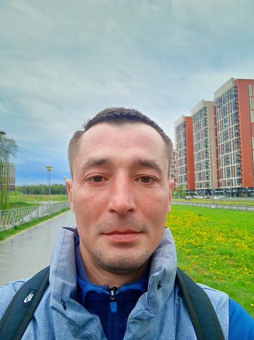 Владимир, 38