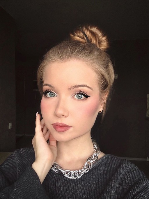 Екатерина, 23
