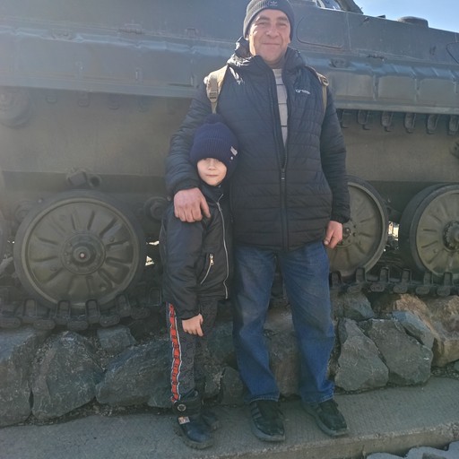 Саня, 43 года, Артём