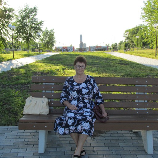 Нина, 72 года, Красноуральск