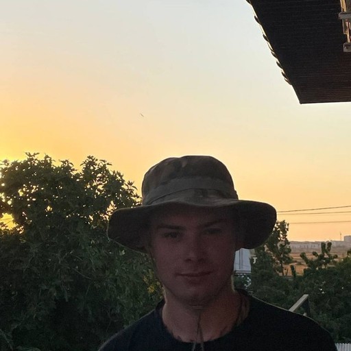 Влад27, Евпатория