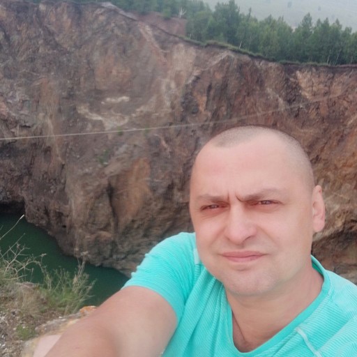 Иван, 47 лет, Синегорье