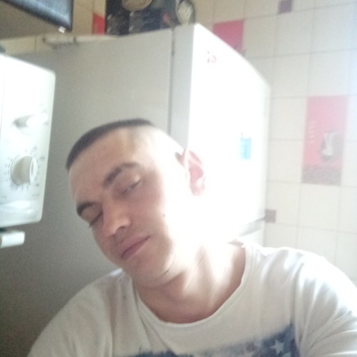 Анатолій, 32 года, Озерне